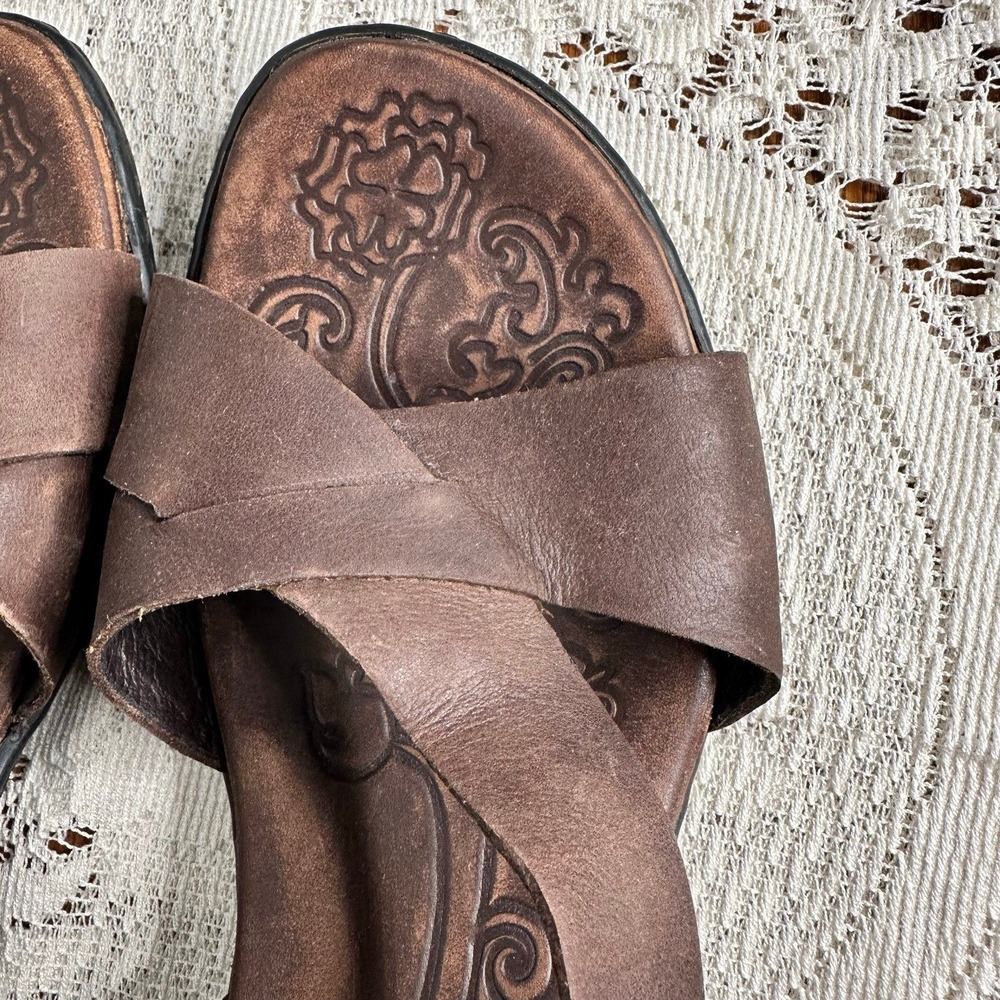 Born Brown Leather Wedge Sandals Cross Strap Slingback MHB4 Womens 8 US 39 EU - Picture 2 of 11